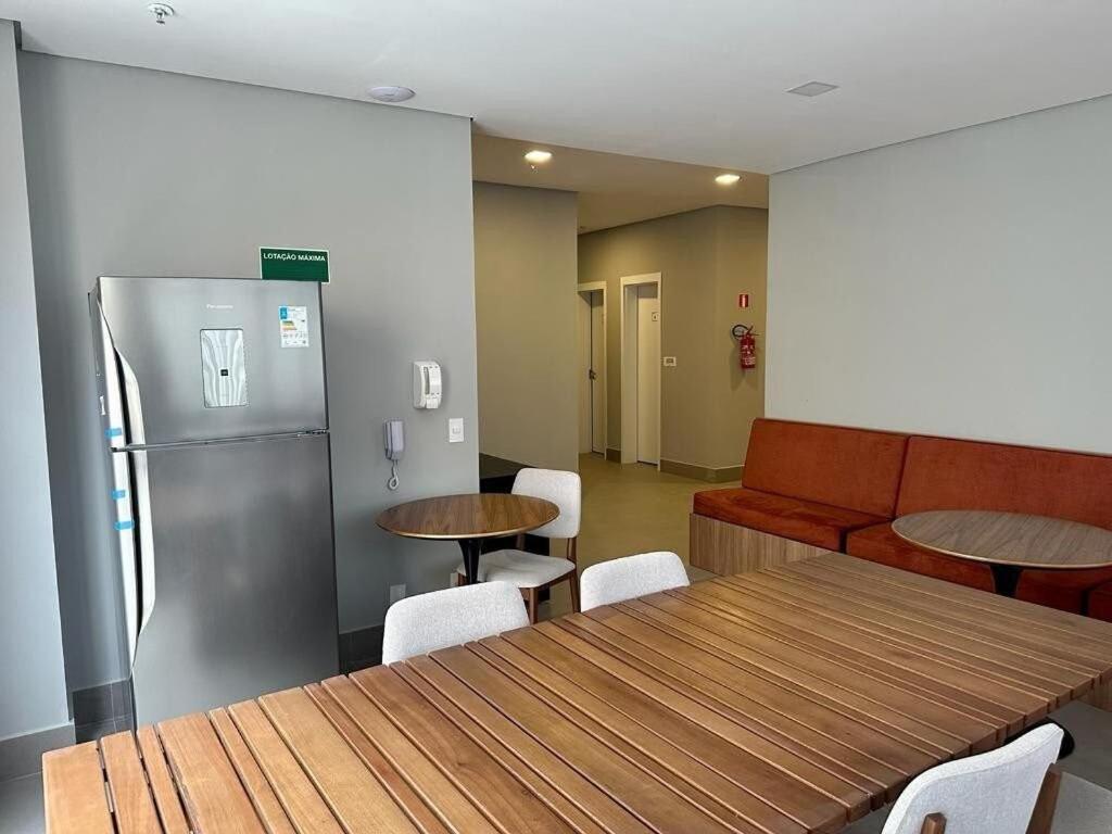 Refrescante No Metro Belem/ar Condicionado Apartamento
